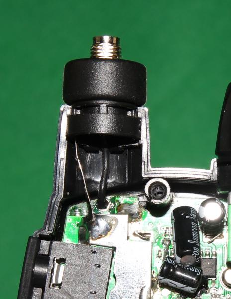SMA-Buchse plus SMA-Antenne für Midland G7